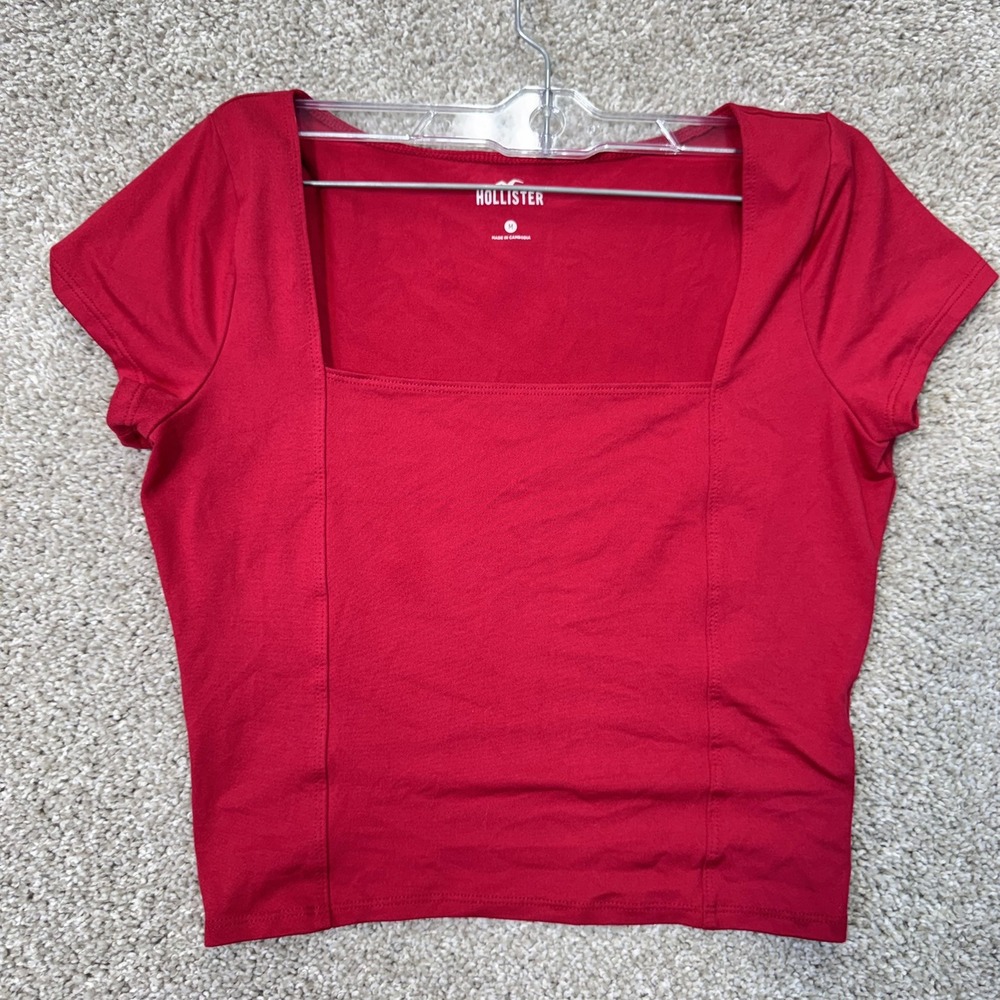 Hollister Crop Top Womens Medium Red Square Neck Short Sleeve EUC
